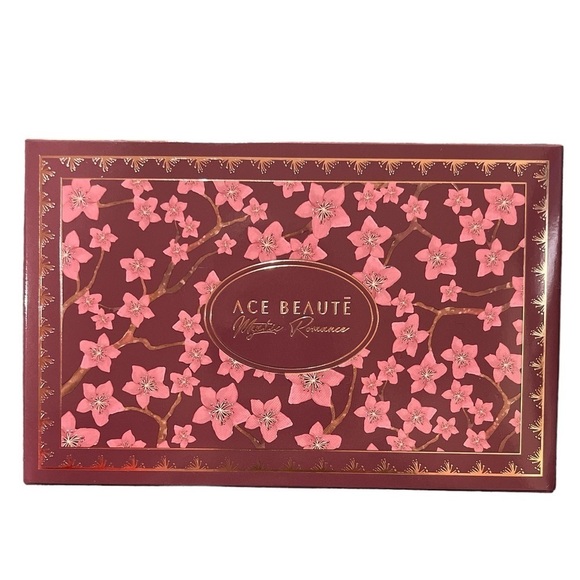 Ace Beautē Mystic Romance 15 Color Eyeshadow Palette - Picture 6 of 6